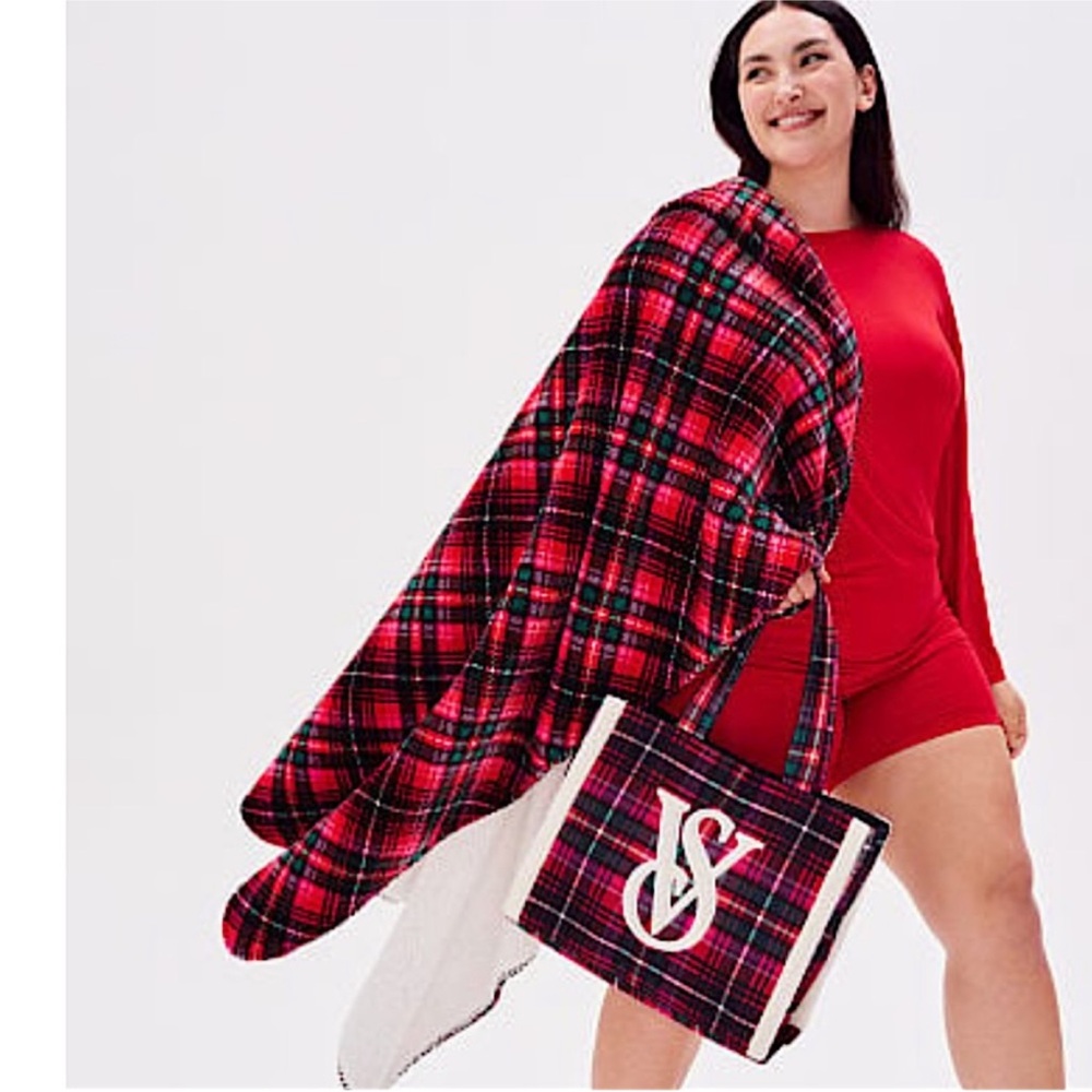 Victoria’s Secret plaid tote & Blanket set.